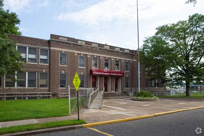 Exterior of the Academy's 700 Central Avenue campus.